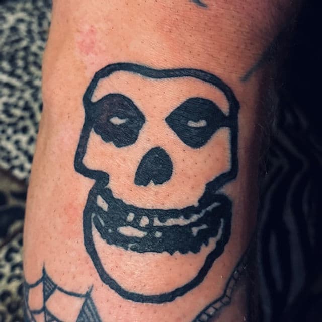 Custom tattoo by Daniella Calabrese at Rising Tiger Tattoo in Brunswick, Ohio